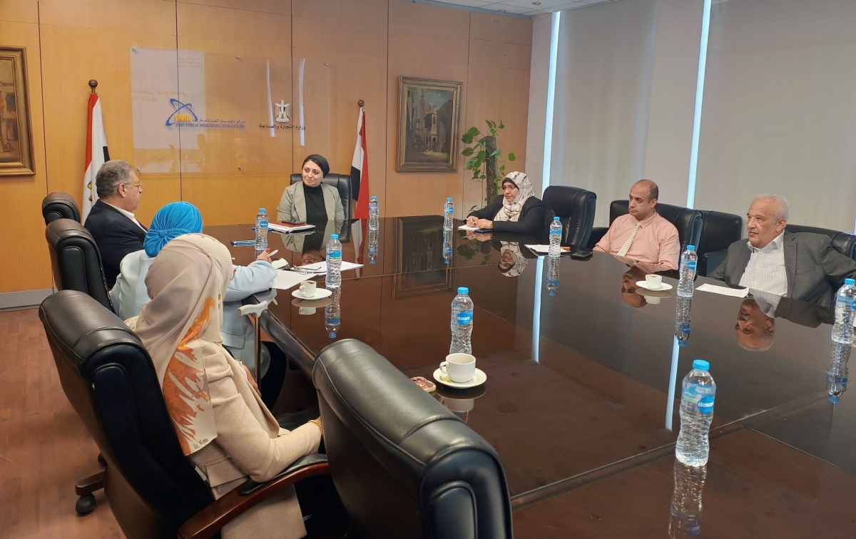 اللجنة الفنية لتفضيل المنتج الصناعي المصري تعقد اجتماعها الأول بتشكيلها الجديد