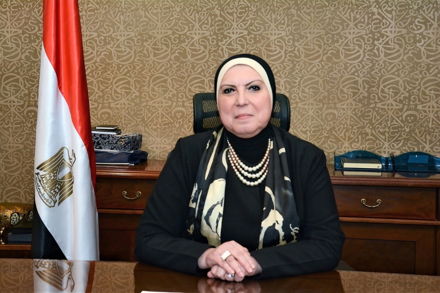 نيفين جامع: تكليف مركز تحديث الصناعة بحصر كافة الطاقات الإنتاجية بالمصانع تمهيداً لمشاركتها في مبادرة "حياة كريمة"