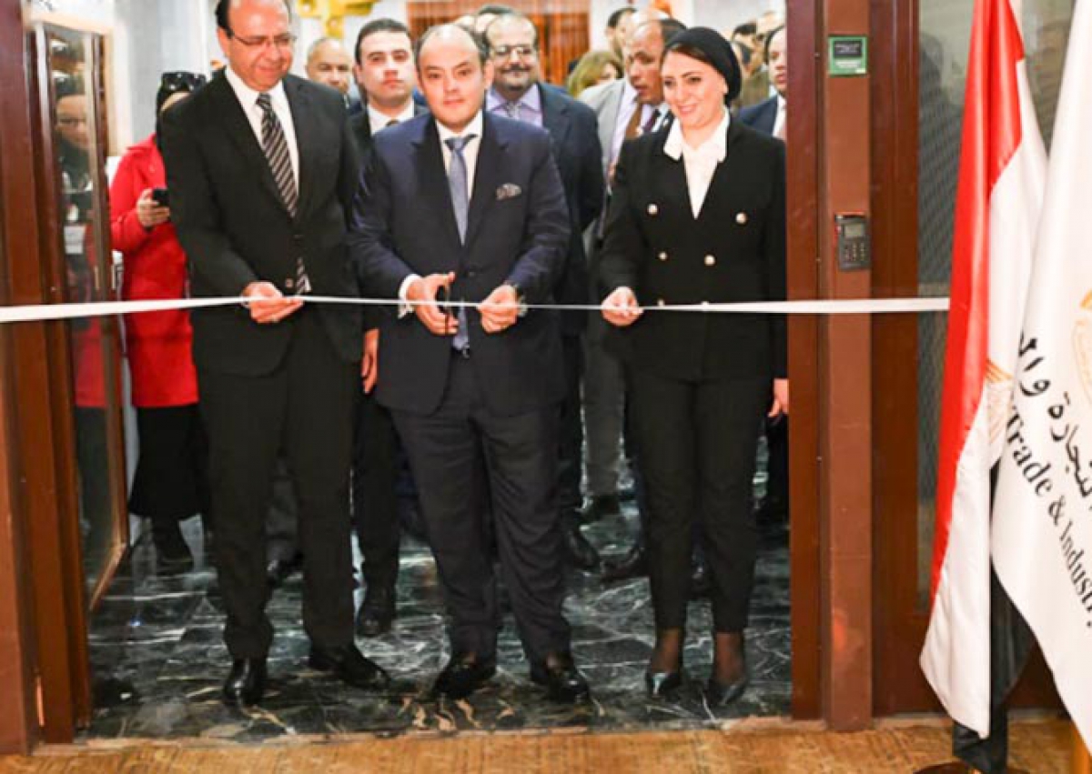 وزير التجارة والصناعة يفتتح فعاليات معرض "فرص بلدنا" المتخصص في قطع غيار الماكينات والمعدات وخطوط الإنتاج