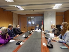 مركز تحديث الصناعة يبحث التعاون مع أكاديمية البحث العلمي والتكنولوجيا لدعم المجتمع الصناعي