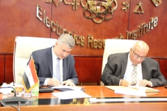 مركز تحديث الصناعة يوقع بروتكولًا مع معهد بحوث الإلكترونيات لدعم رواد الأعمال