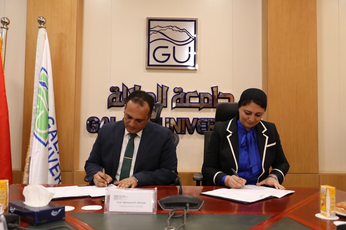 بروتوكول تعاون مع جامعة الجلالة الأهلية لربط الصناعة بالبحث العلمي