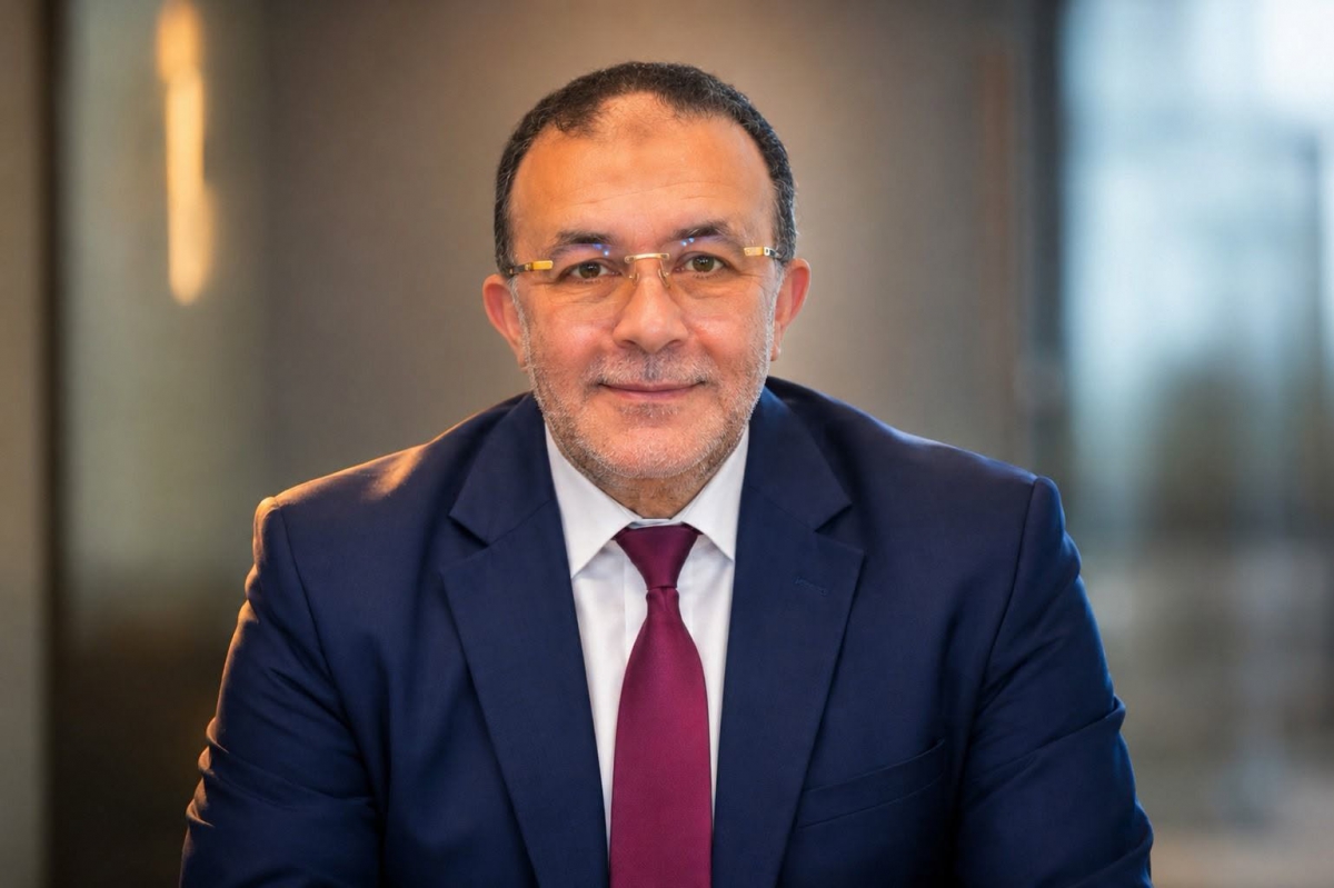 وزير الصناعة يُصدر قرارًا بتعيين أيمن البياع مديرًا تنفيذيًا لمركز تحديث الصناعة